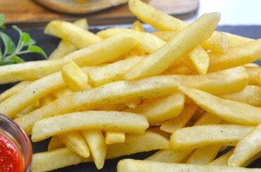 একদম রেস্টুরেন্টের মতন পারফেক্ট ফ্রেঞ্চ ফ্রাইস তৈরির সিক্রেট রেসিপি - Crispy French Fries Recipe