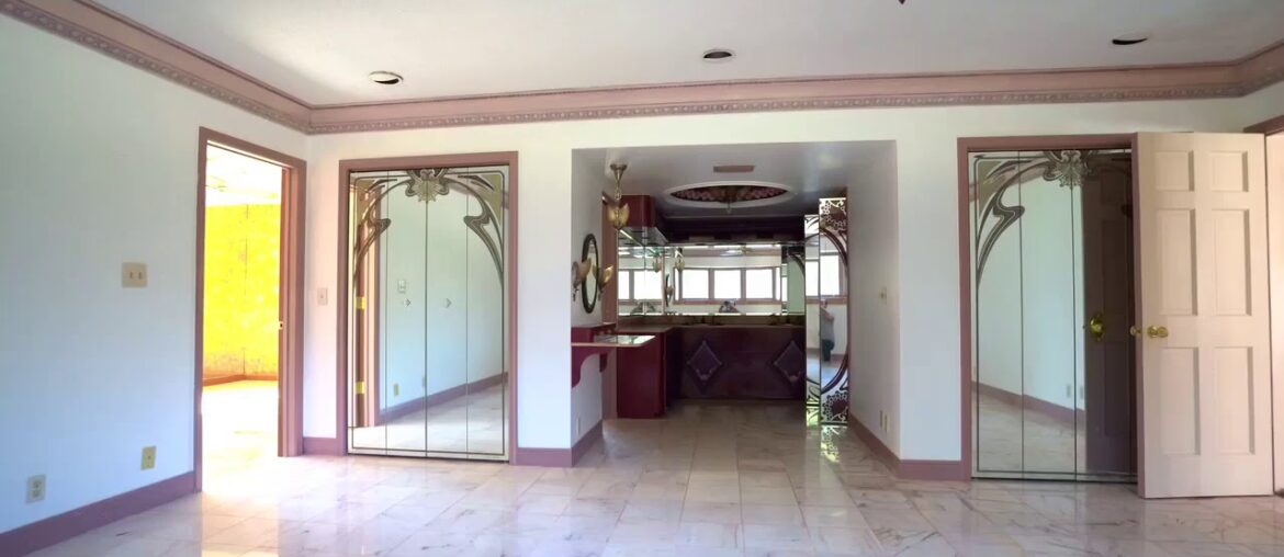 Davie – Sprawling Lakefront Estate Davie - Sprawling Lakefront Estate