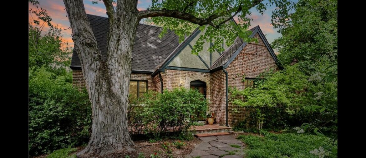 1925 North Monaco Parkway – Denver, Colorado – Kentwood Real Estate 1925 North Monaco Parkway - Denver, Colorado - Kentwood Real Estate