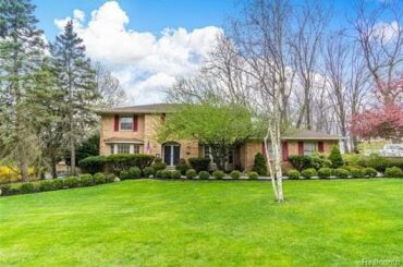 1793 Kilburn Road for sale in Rochester Hills, MI 48306 - Residential