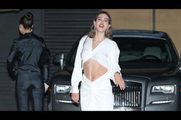 Amelia And Delilah Hamlin Flirt With Photographers After Dining At Nobu