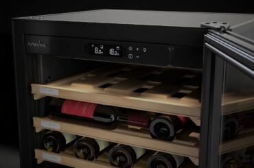 Cosy, small built-in wine cabinet. Made in France. Maturing or multi-temperature wine cabinet.