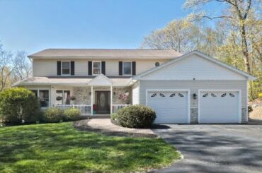 62 Humiston Drive Bethany, CT | ColdwellBankerHomes.com