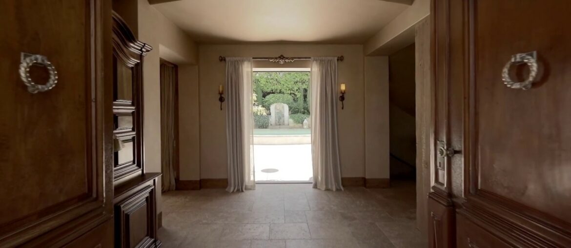 1275 Virginia Way, La Jolla, CA 92037 | Listed by: The Daniels Group 1275 Virginia Way, La Jolla, CA 92037 | Listed by: The Daniels Group