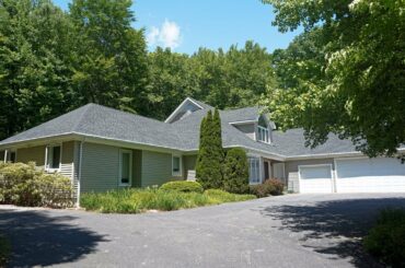 Litchfield CT County Real Estate, 456 Westledge Dr, Torrington CT - Virtual Tour