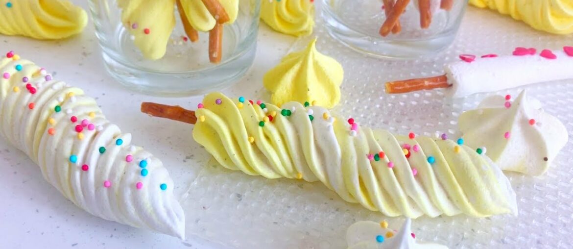 Meringue Pops on a Crispy Straw. French meringue recipe Meringue Pops on a Crispy Straw. French meringue recipe
