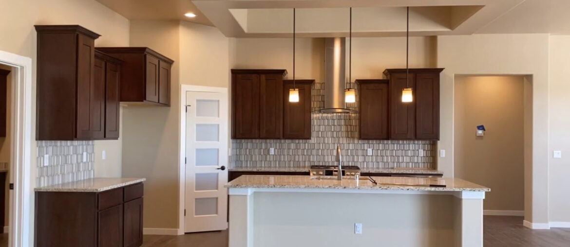 New Home Tour in Mesilla Vineyards Las Cruces - The Presidio by French Brothers Homes