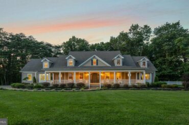 200 HIGH STREET, MULLICA HILL, NJ Presented by Nancy Kowalik.