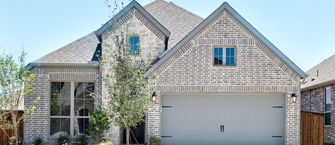 Perry Homes in Glen Crossing - 808 Bretallow Drive