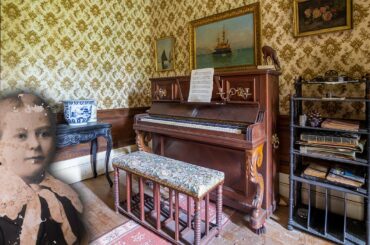 Abandoned French Mansion of an Artistic Family | Children Left Everything