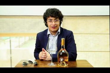 Reviewing Angelina and Brad's Rosé Wine - Chateau Miraval