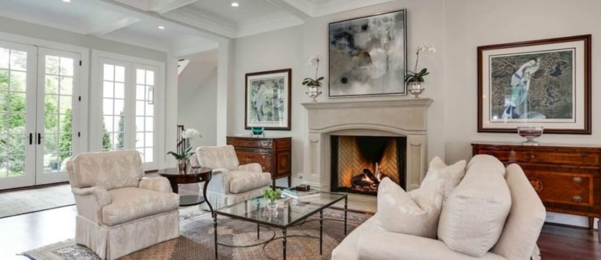 EXQUISITE FRENCH COUNTRY HOME IN PRIME LOCATION EXQUISITE FRENCH COUNTRY HOME IN PRIME LOCATION