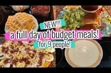 FRENCH DIP SLIDERS + NO BAKE CHEESECAKE || FEEDING 9 PEOPLE ALL DAY AT HOME ON A BUDGET!