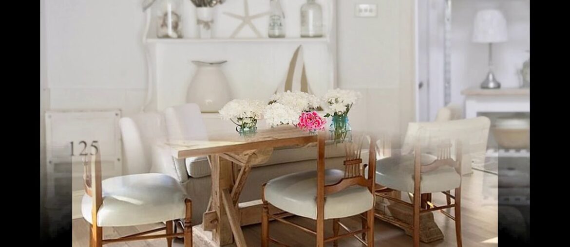 Cottage style dining room interior