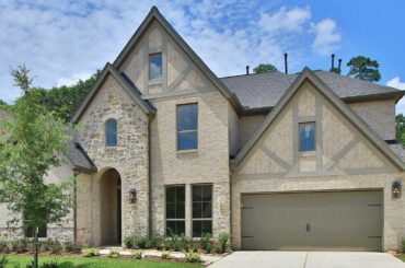 Perry Homes in Woodforest - 275 Bronze View Drive