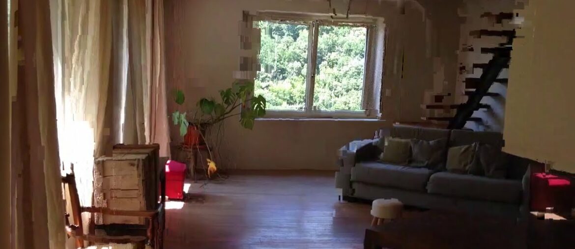 Large stunning mountain retreat and house for sale in southern France