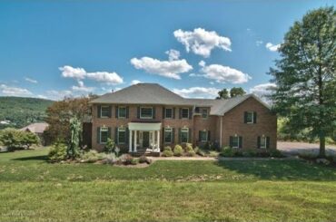 880 Lantern Hill Road, Shavertown PA 18708 - Lewith & Freeman Real Estate