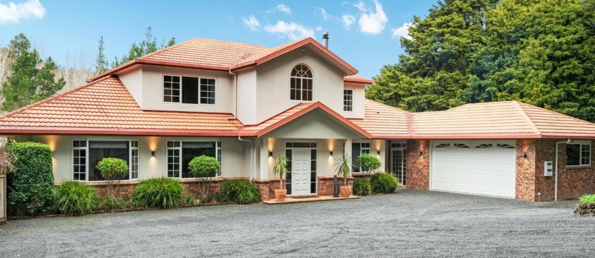 254a Ngunguru Road, Glenbervie - Zoltan Waxman & Devon Cameron