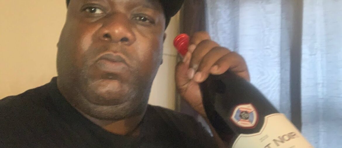 Friday night hang out with my Franch wine and 5 step guide to Pattaya city Thailand