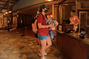 Les Halles Gift Shop France Epcot - Let's Go Shopping [⁴ᴷ⁶⁰]