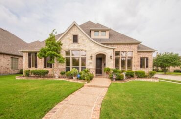 400 Mordred Lane Lewisville TX 75056 Castle Hills Subdivision North Dallas Texas
