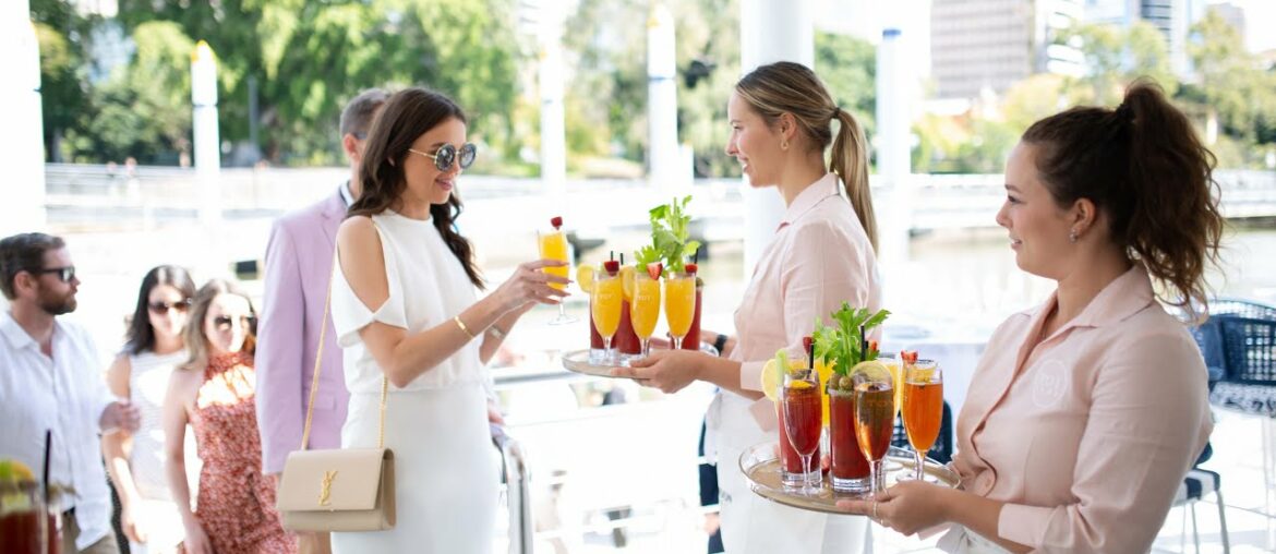 SUNDAY LUNCH ON THE YOT