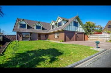 9 James Cook Drive, Whitby, wlgton