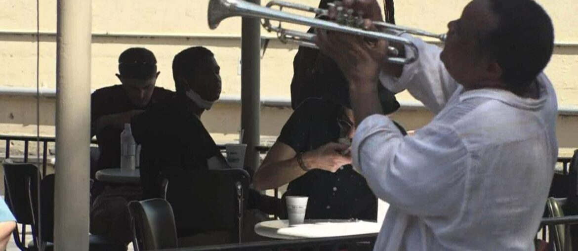 Crowds in French Quarter for Labor Day weekend