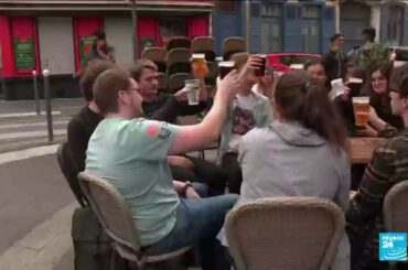 Covid-19 : bars et restaurants sommés de fermer la nuit dans le nord de la France