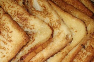 Sunday special recipe | Easy french toast | Life & food inventions with Azra Ayub