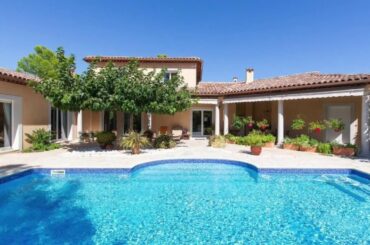 Lovely Property For Sale in Le Rouret France
