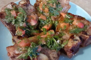 French cuisine: Cotes d'Agneau Vinaigrette a la Menthe/Lamb chops with mint/Баранина с мятой