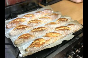 French Baguettes in Australia- My Recipe/ Baguettes Françaises en Australie- Ma recette!