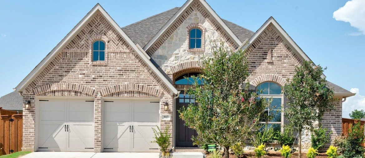 Perry Homes in Reserve at Creekside - 917 Elmwood Avenue