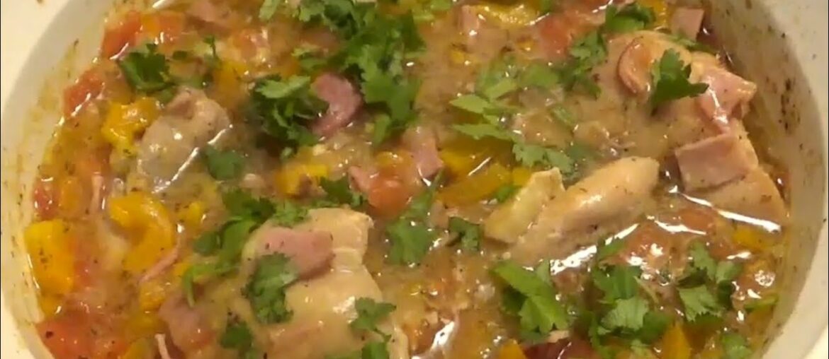 French cuisine:Poulet braise en cocotte/Baked chicken in white wine/Запечённая курица в белом вине French cuisine:Poulet braise en cocotte/Baked chicken in white wine/Запечённая курица в белом вине