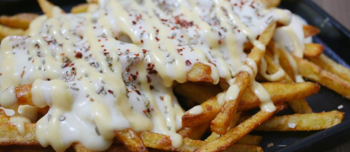 French Fries With Cheese Sauce Recipe || Cheese Fries || চিস ফ্রেঞ্চ ফ্রাইস #cookedbysazia
