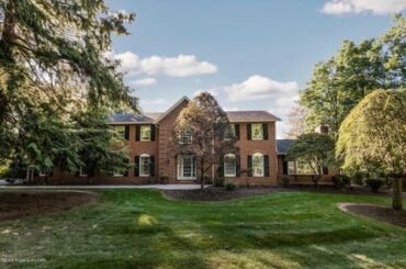 17 Overbrook Estates, Dallas PA 18612 - Lewith & Freeman Real Estate