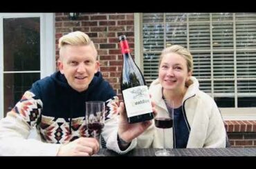 The Nashville Wine Duo talk about Pontificis