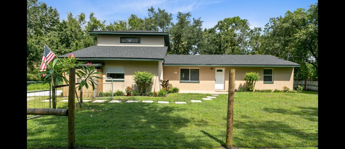 4855 Jay Dr.  Saint Cloud, FL 34772