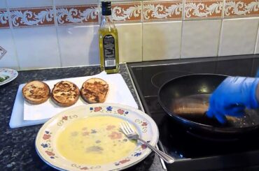 Advocaat Egg Fried Bread (French Toast) Breakfast video recipe