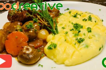 Beef Bourguignon | French Cuisine - foodreative.com