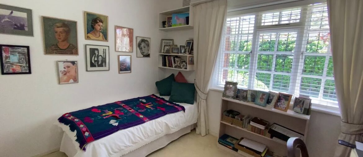 4 Bedroom House For Sale in Constantia (4378721) 4 Bedroom House For Sale in Constantia (4378721)