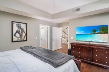 26215 Park View Rd, Valencia, CA