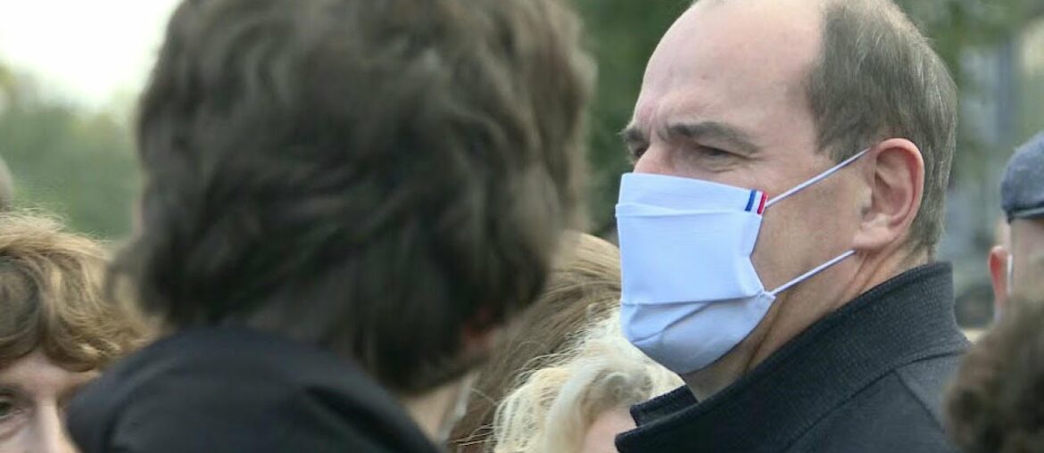 French Prime minister in crowd to pay tribute to decapitated teacher | AFP French Prime minister in crowd to pay tribute to decapitated teacher | AFP