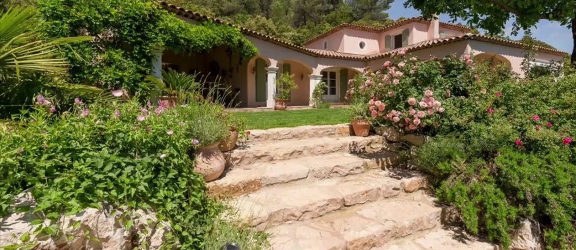 Beautiful Acreage For Sale in Aix-en-Provence France Beautiful Acreage For Sale in Aix-en-Provence France