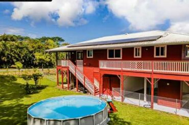 Great condition, breezy location