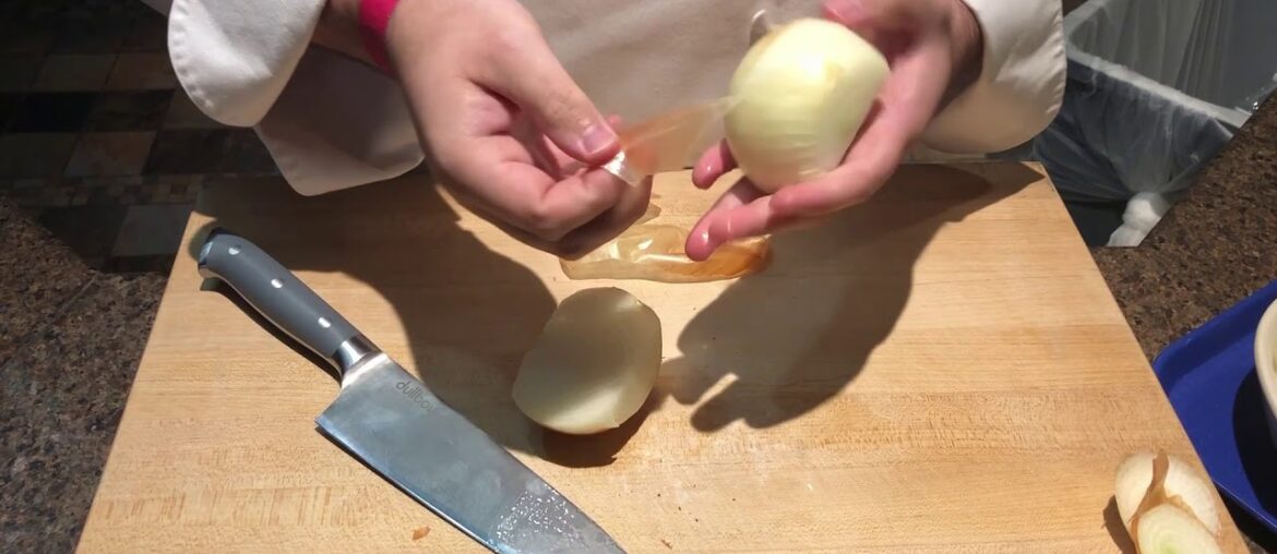 Get Cooking with CIA Chef Robert: French Onion Soup