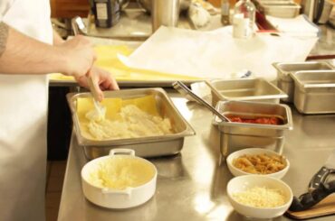 Gourmet Lasagna With Onions, Sauce, Mozzarella, Ricotta & Chicken : Italian & French Cuisine