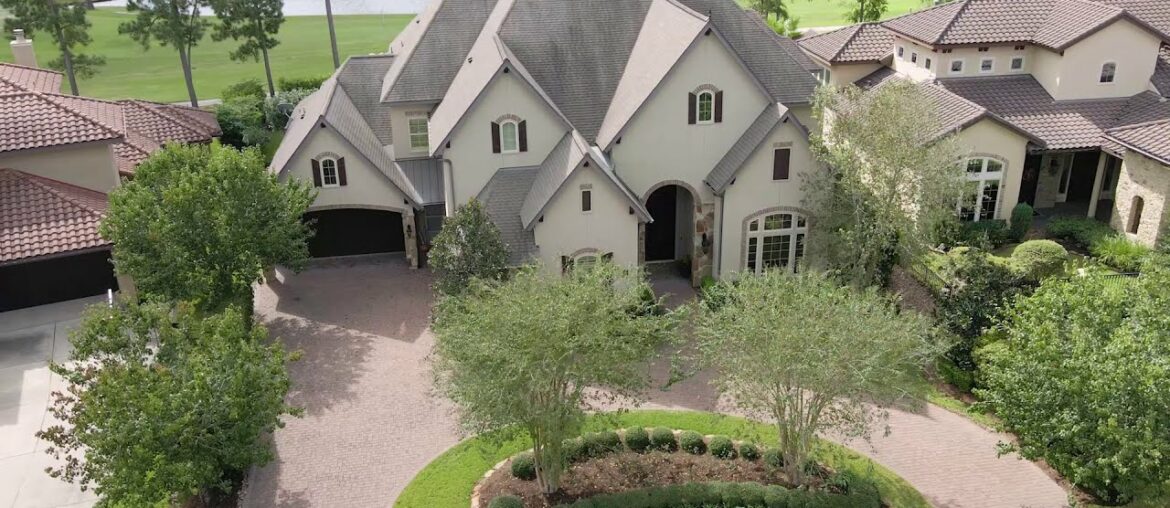 74 S Player Crest Circle, The Woodlands