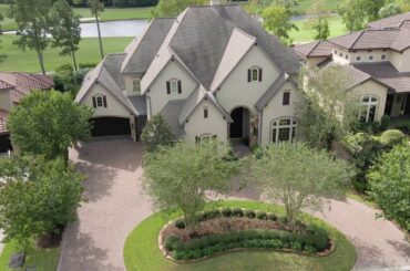 74 S Player Crest Circle, The Woodlands